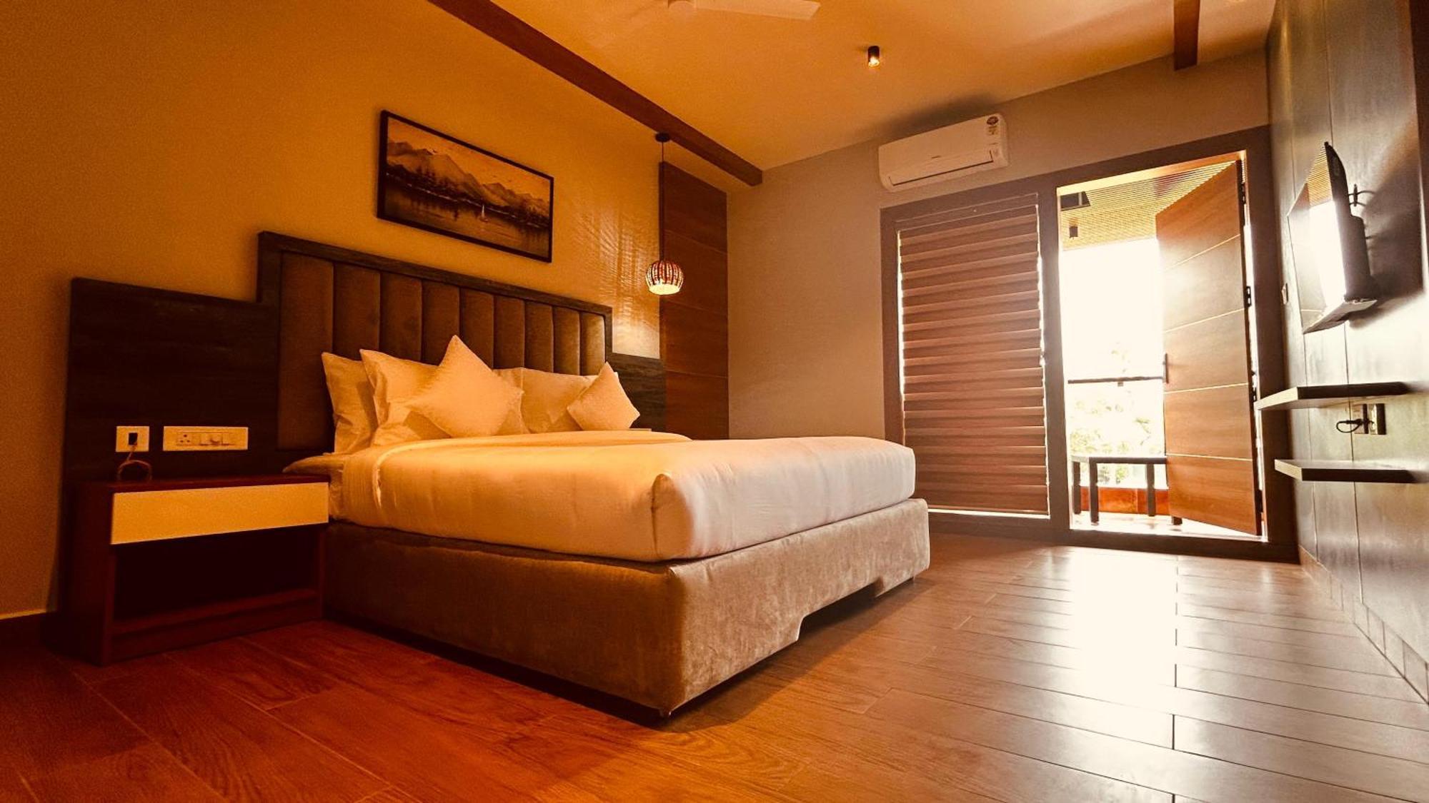 Cmk Habitat Centre Hotel Kochi Kültér fotó