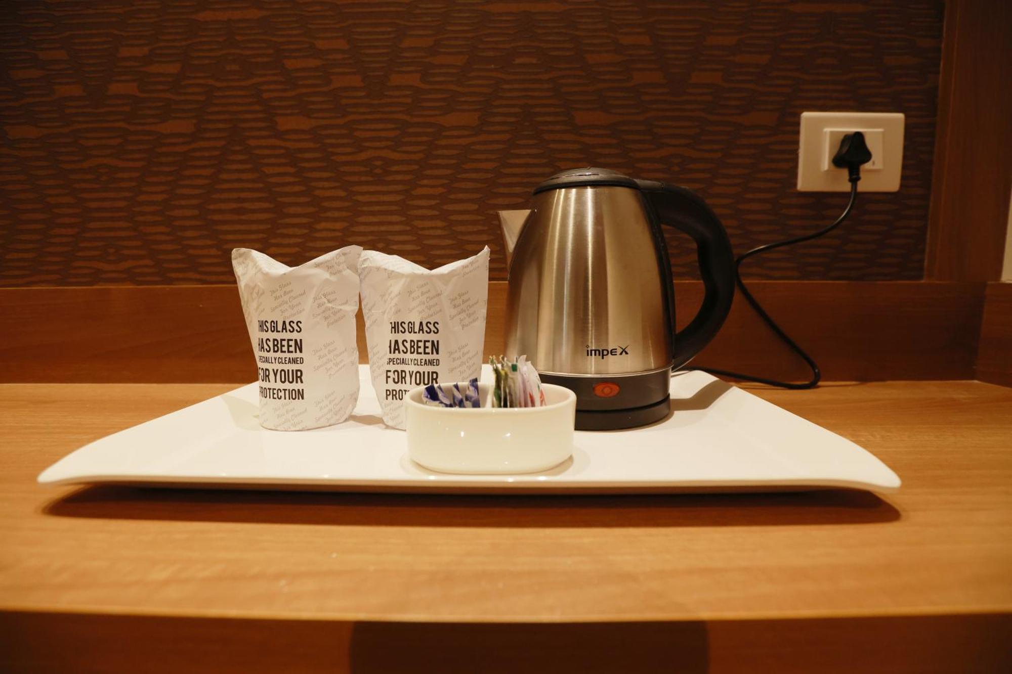 Cmk Habitat Centre Hotel Kochi Kültér fotó