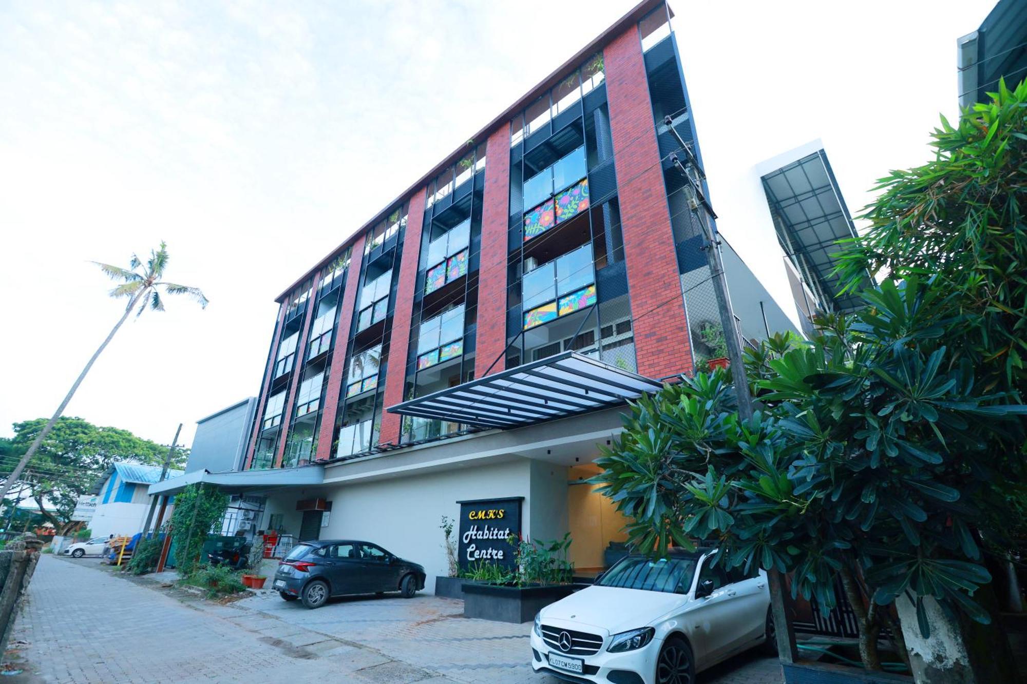 Cmk Habitat Centre Hotel Kochi Kültér fotó